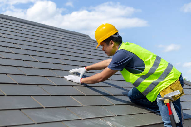 Best Roof Maintenance Services  in Eastmont, WA